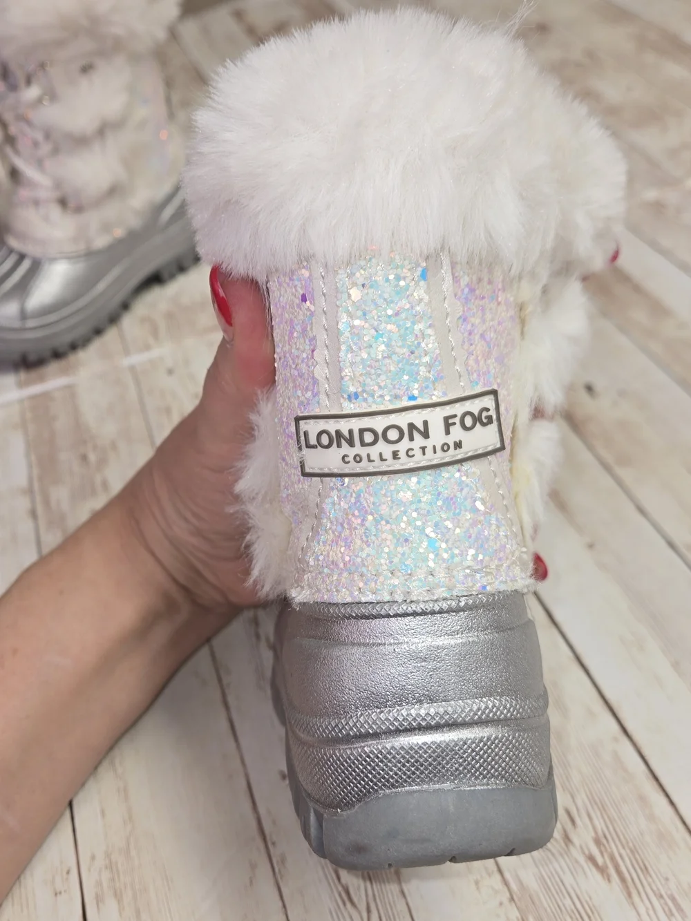London Fog Girls Size 7M Silver Glitter Faux Fur Winter Snow Boots